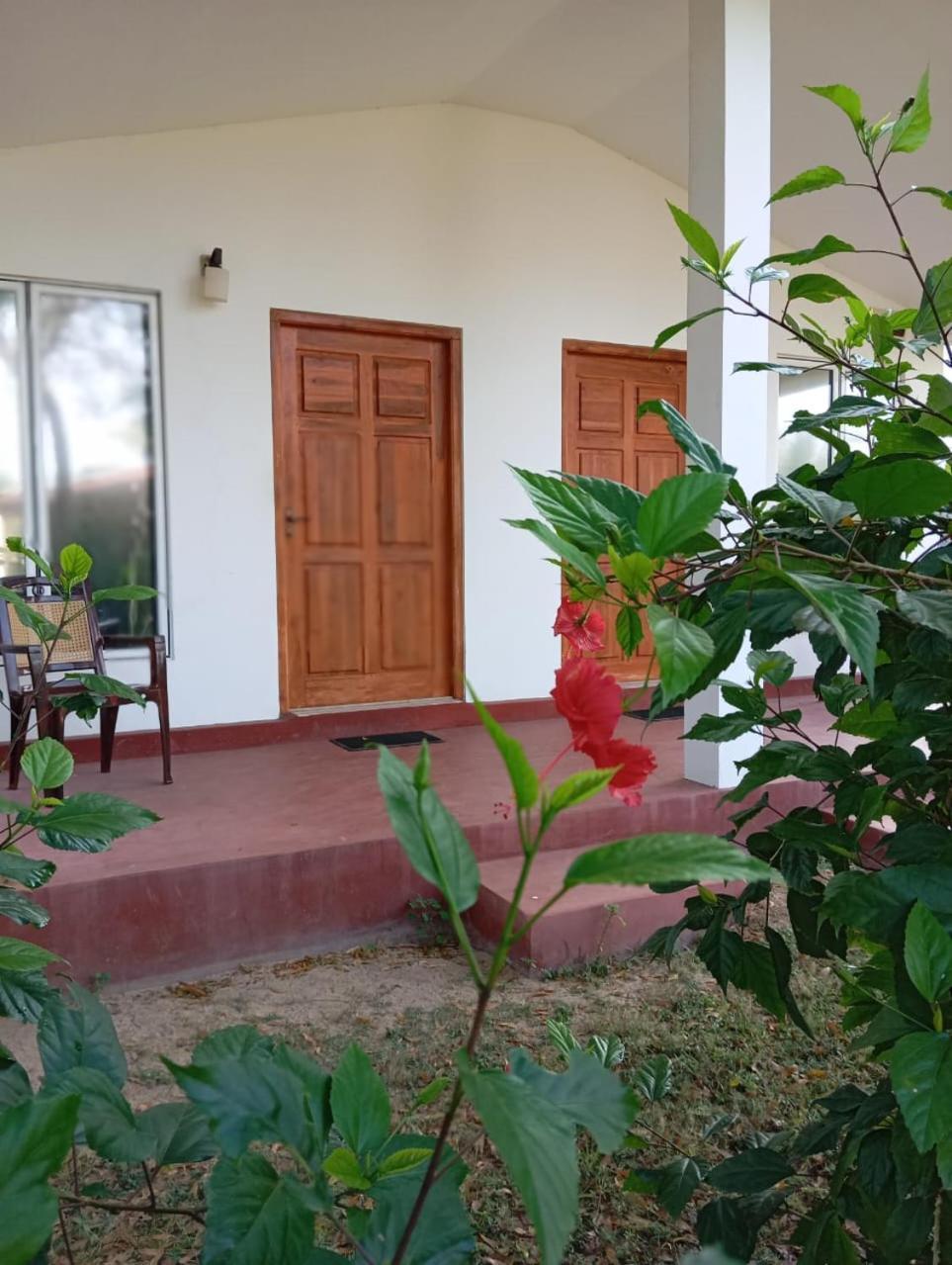 Jeys Place Nilaveli Esterno foto