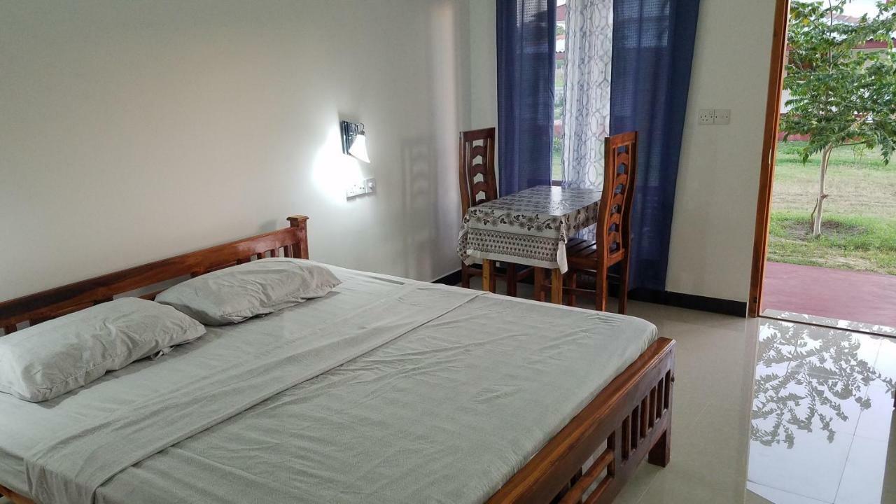 Jeys Place Nilaveli Esterno foto