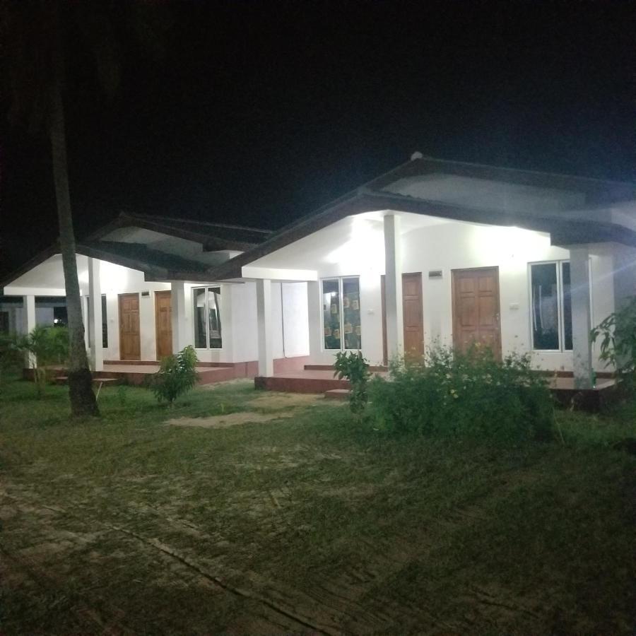 Jeys Place Nilaveli Esterno foto